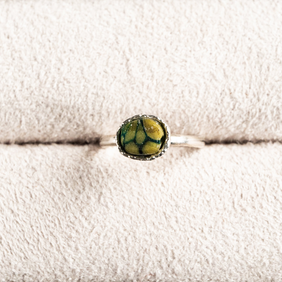 古代ローマンモザイクとんぼ玉片リング