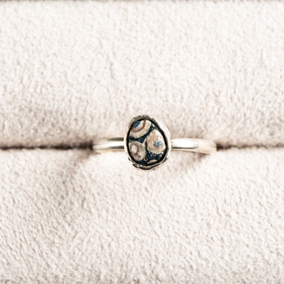 古代ローマンモザイクとんぼ玉片リング