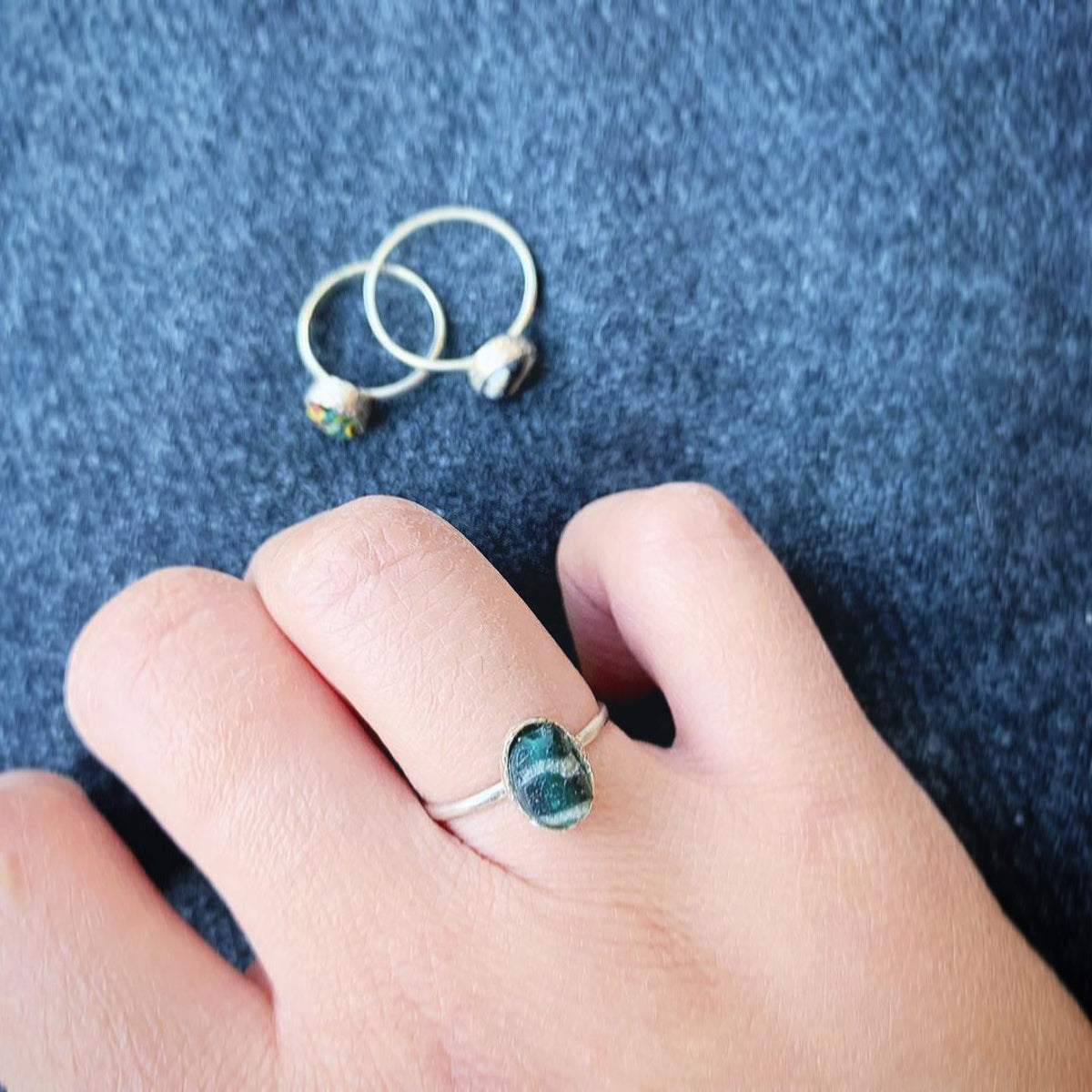 古代ローマンモザイクとんぼ玉片リング