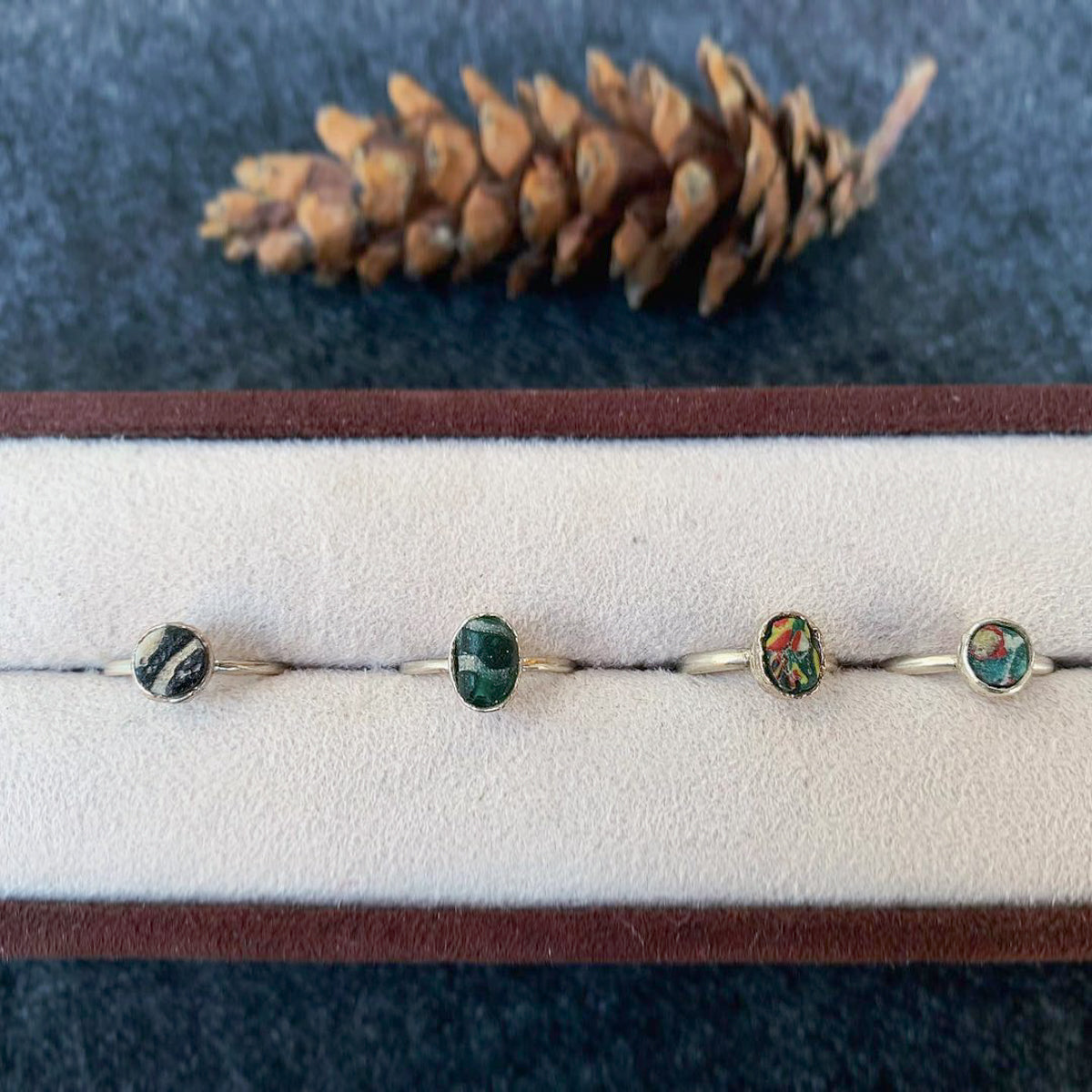 古代ローマンモザイクとんぼ玉片リング