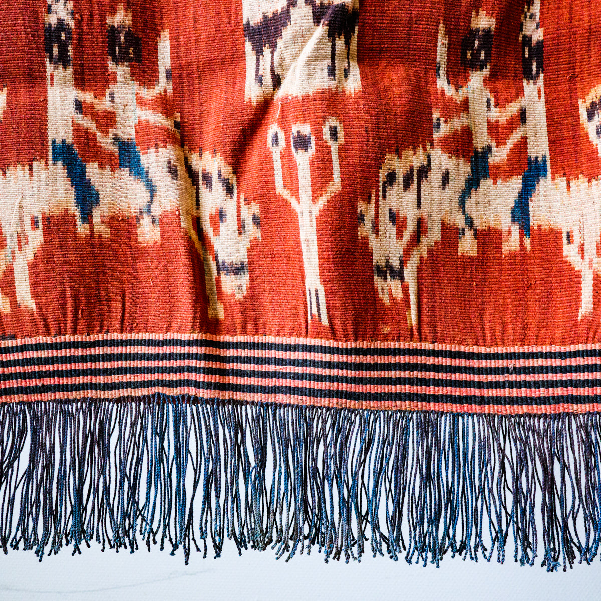 イカットタペストリー(アニマル)