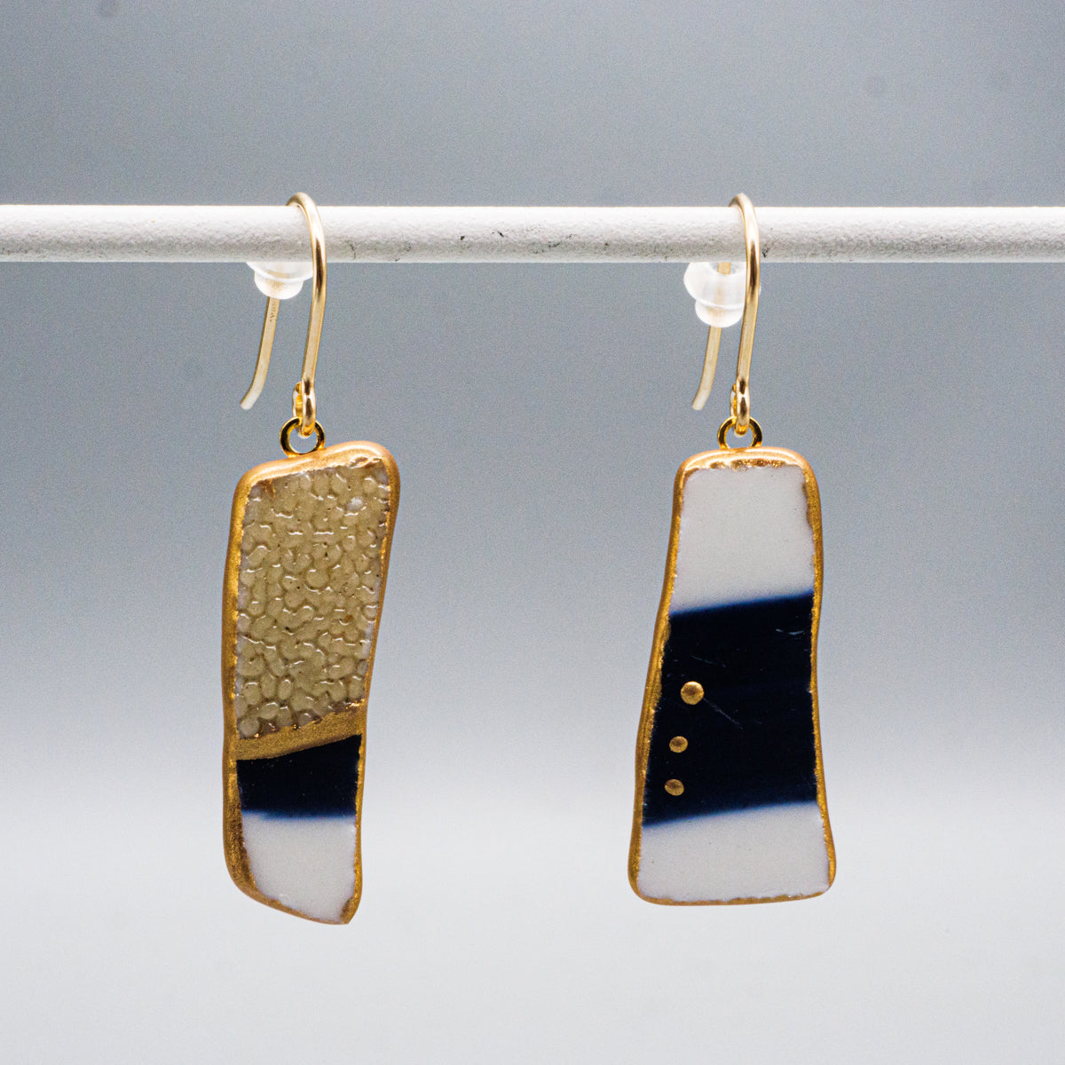 陶器片ピアス・イヤリング(yurariシリーズ)