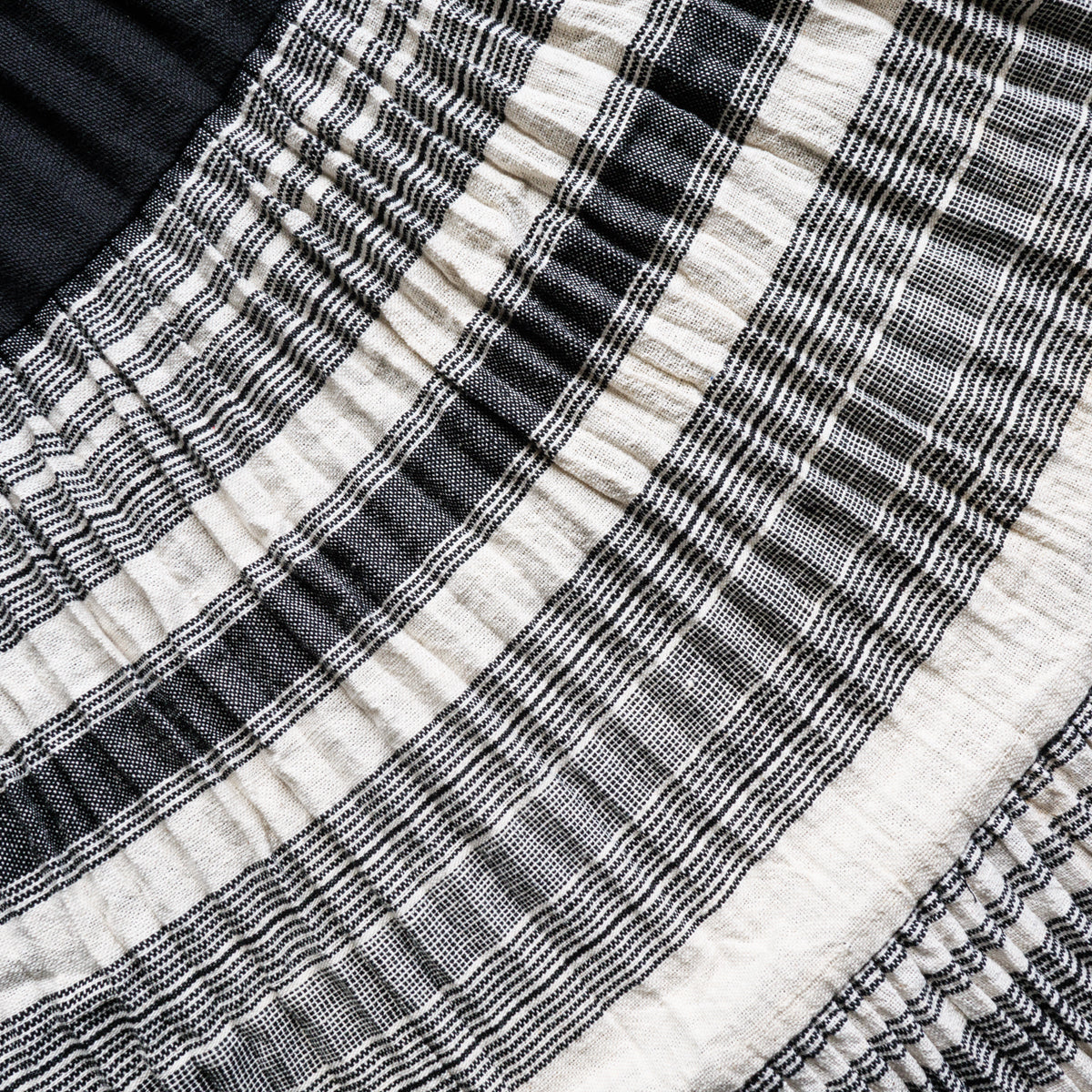 モン族白黒プリーツスカート