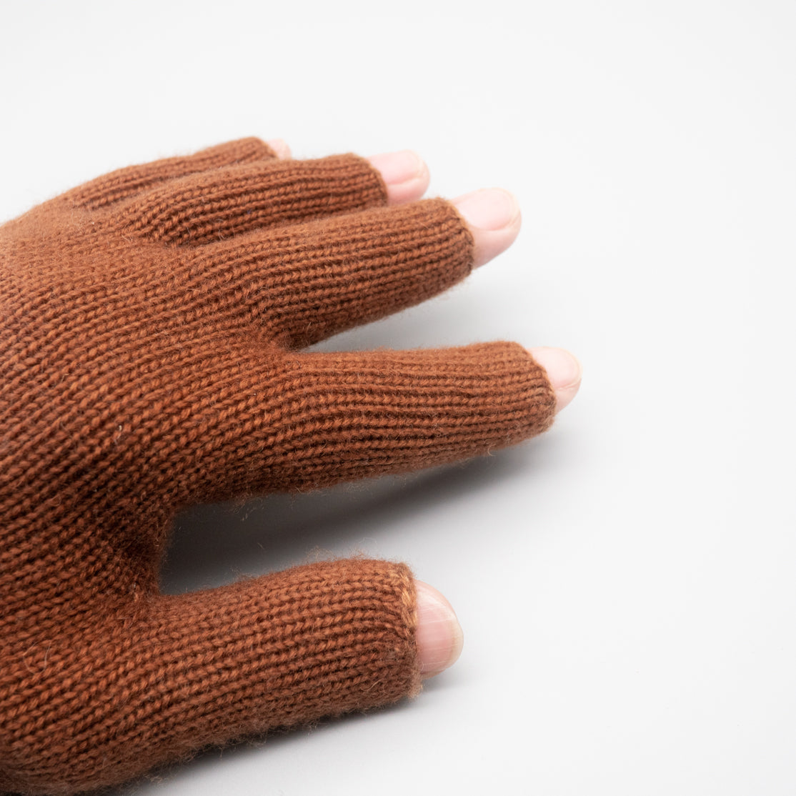 クルミ染めウールミトン