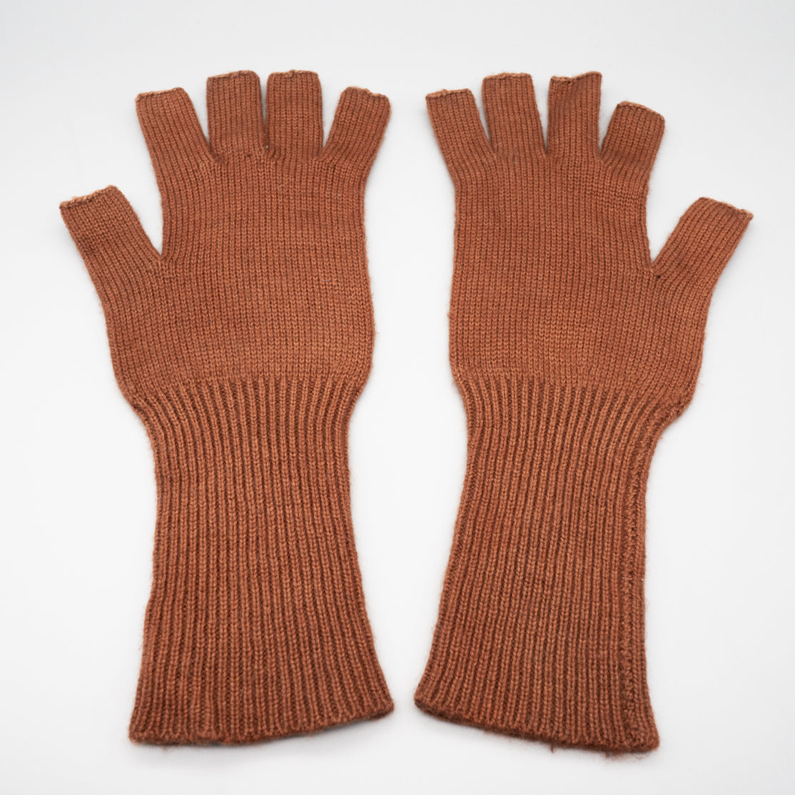 クルミ染めウールミトン