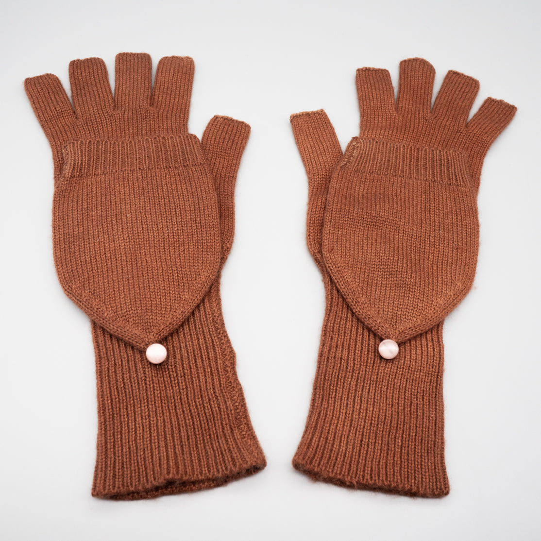 クルミ染めウールミトン