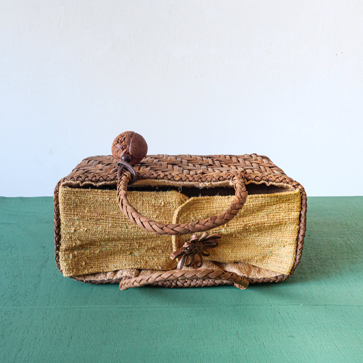 山葡萄バスケット(裂織中敷き)