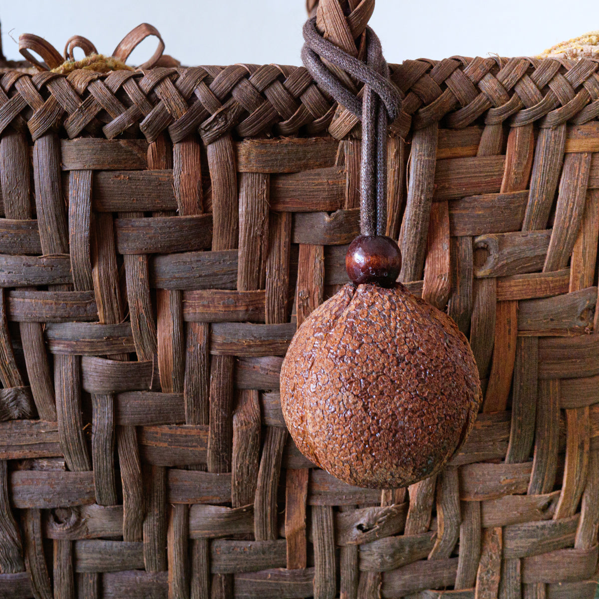 山葡萄バスケット(裂織中敷き)