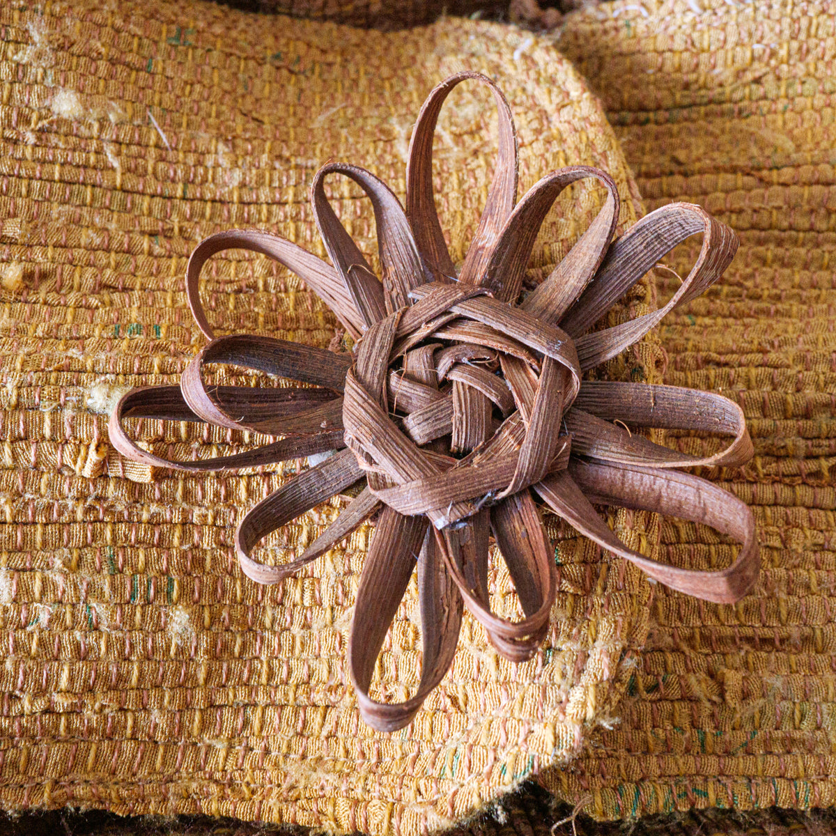 山葡萄バスケット(裂織中敷き)