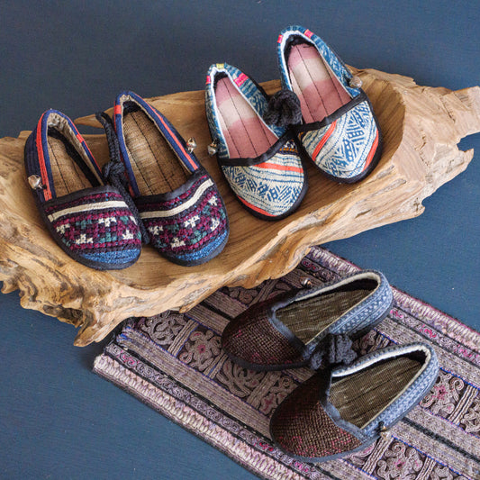 モン族子供用布靴