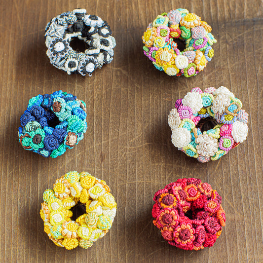 モロッコボタンブローチ