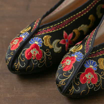 台湾刺繍靴（平劇シリーズ1）